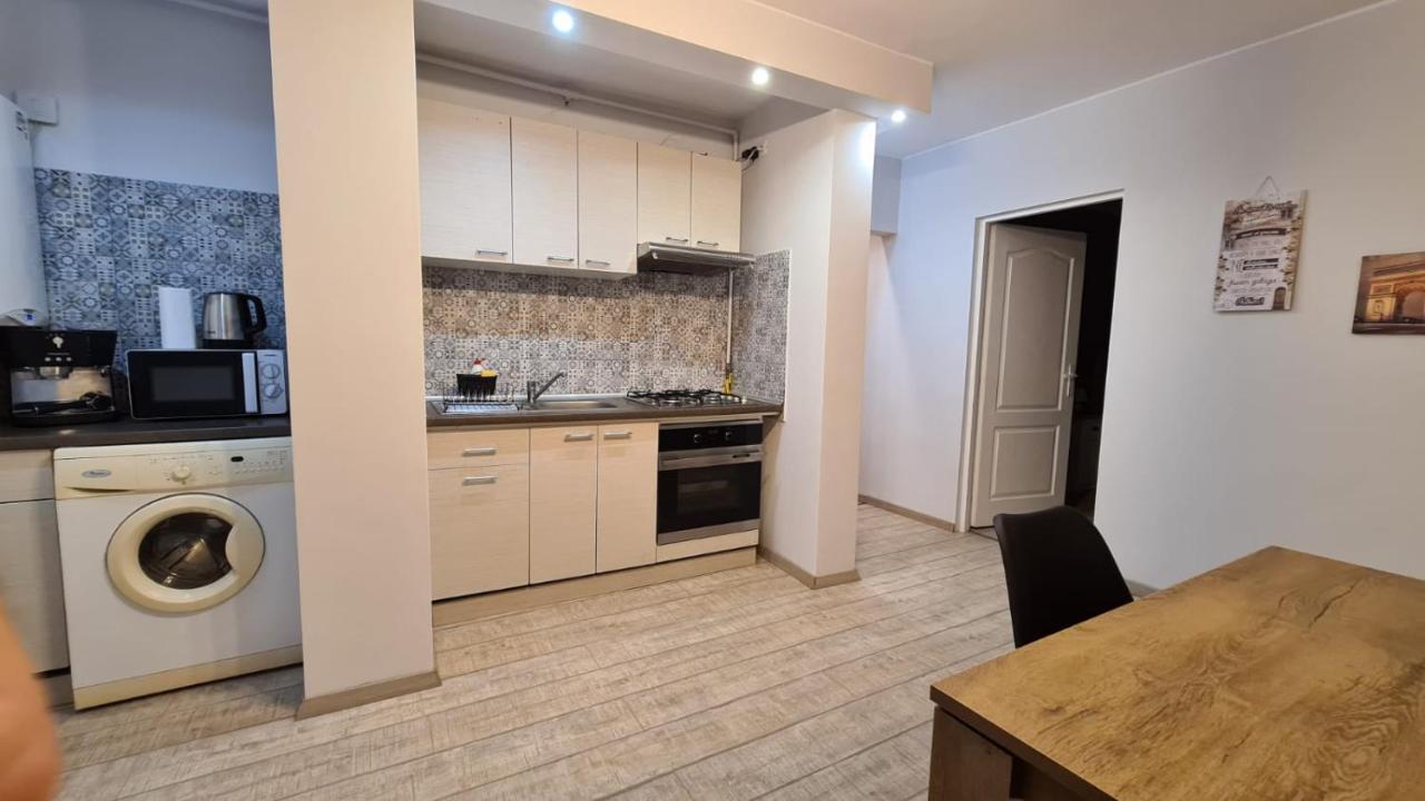 Maris Apartment Târgu-Mureş Exteriör bild